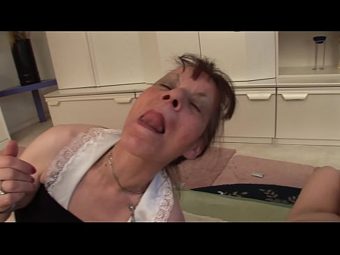 ❤️ Tvær ömmur og einn afi eiga þríeyki ❤❌ Klám á klám is.porno-filmy.ru ❤