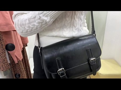 ❤️ Almenn sjálfsfróun ungrar tíkar FeralBerry með dildó í mátunarklefa ❤❌ Klám á klám is.porno-filmy.ru ❤